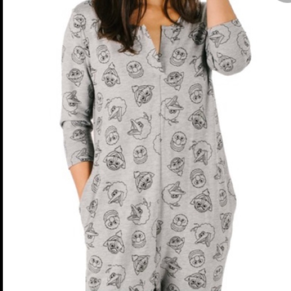 Smash & Tess “The Street Smart” Sesame Street Romper in heathered grey Size XS
